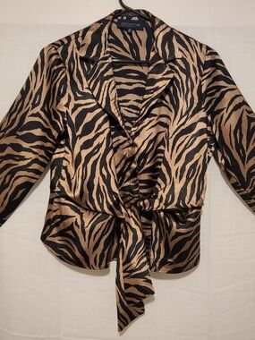 Jones New York Black & Gold Zebra-Print Tie-Front Blouse